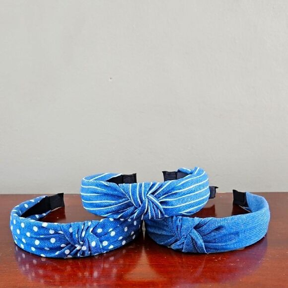 NWOT Bue Patterned Headband Set - Picture 1 of 4
